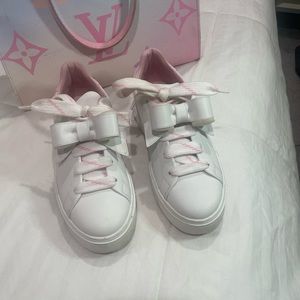 TIME OUT LOUIS VUITTON SNEAKERS PINK & WHITE